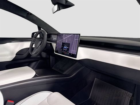 Used 2026 Tesla Model X Plaid AWD/4WD image 38