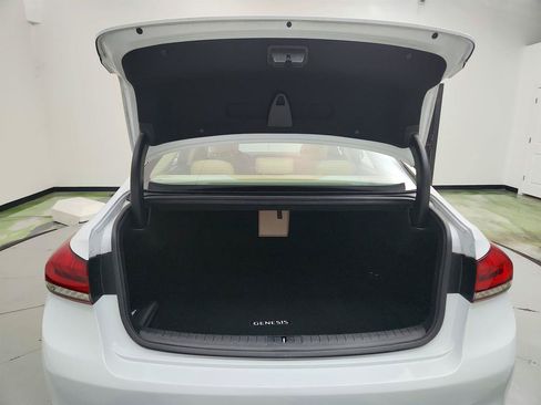 Used 2018 Genesis G80 3.8 RWD image 31