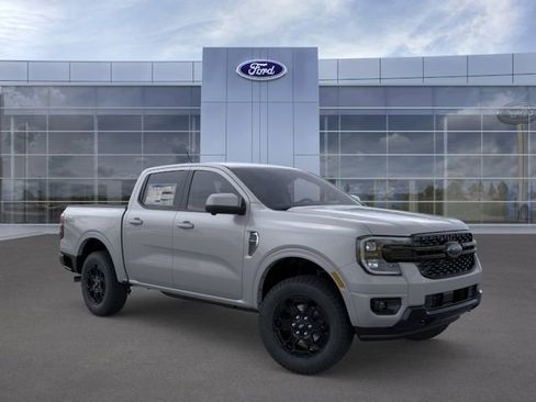 New 2026 Ford Ranger Lariat w/ Black Appearance Package AWD/4WD image 7