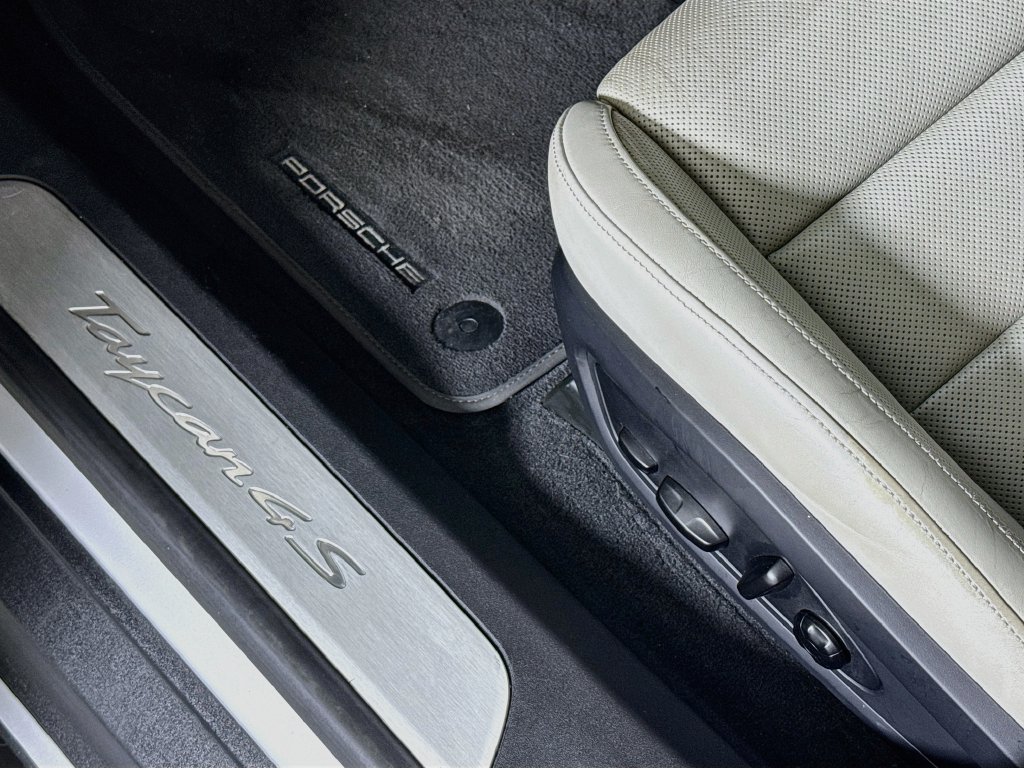 Certified 2021 Porsche Taycan 4S AWD/4WD image 24