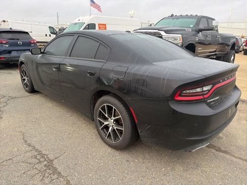 Used 2019 Dodge Charger SXT image 7