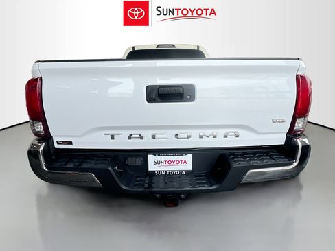 Used 2020 Toyota Tacoma SR5 RWD image 5