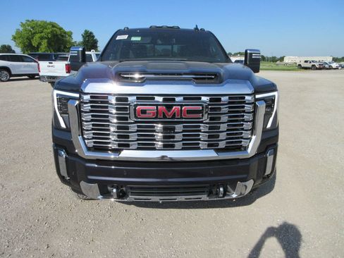 New 2026 GMC Sierra 2500 Denali AWD/4WD image 12