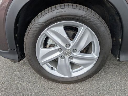 Used 2019 Honda HR-V EX image 11