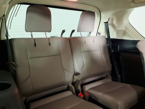Used 2022 Lexus GX 460 Premium w/ Accessory Package AWD/4WD image 14