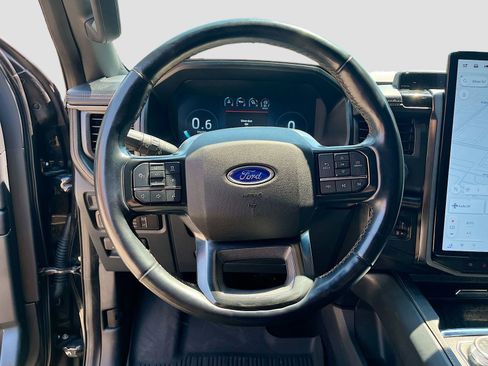 Used 2022 Ford Expedition Max Platinum image 11