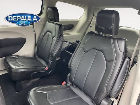 Used 2024 Chrysler Pacifica Touring-L w/ Road Tripper Package AWD/4WD image 17