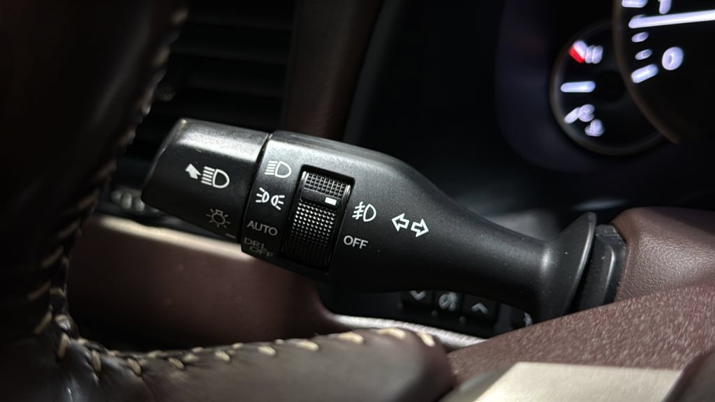 Used 2018 Lexus RX 350L AWD image 40