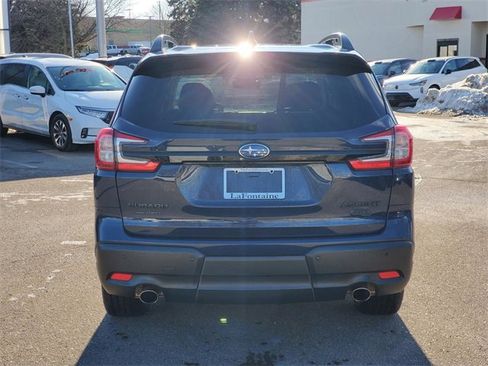 Used 2023 Subaru Ascent Onyx Edition image 3