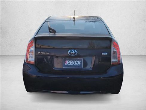 Used 2014 Toyota Prius Two image 23