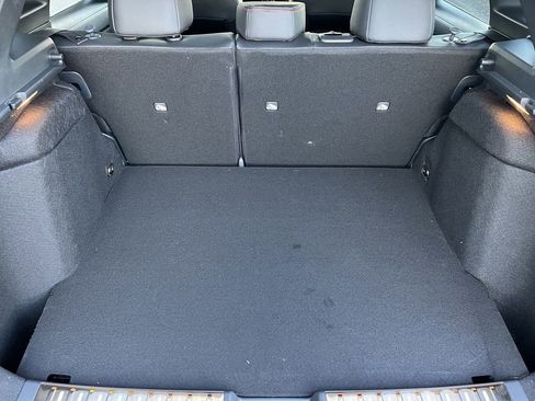 New 2025 Nissan Kicks SR w/ Illumination Package image 17