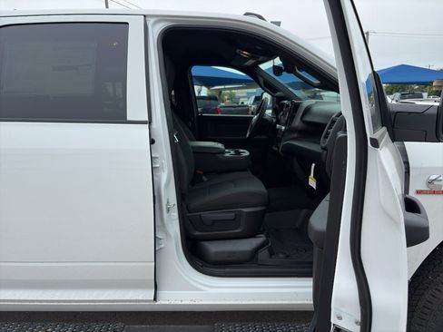 New 2026 RAM 2500 Tradesman AWD/4WD image 15