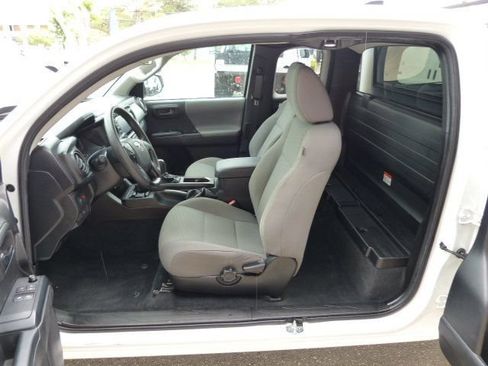 Used 2022 Toyota Tacoma SR RWD image 30