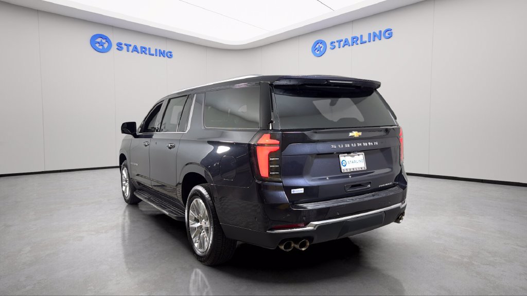 Used 2025 Chevrolet Suburban Premier RWD image 6