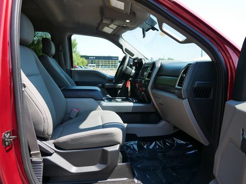 Certified 2017 Ford F250 XLT w/ XLT Premium Package AWD/4WD image 8