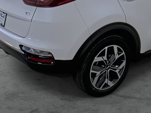 Used 2020 Kia Sportage EX image 12