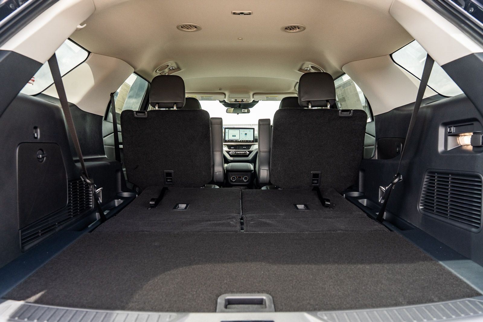 New 2026 Ford Explorer Active w/ Active Comfort Package RWD image 12
