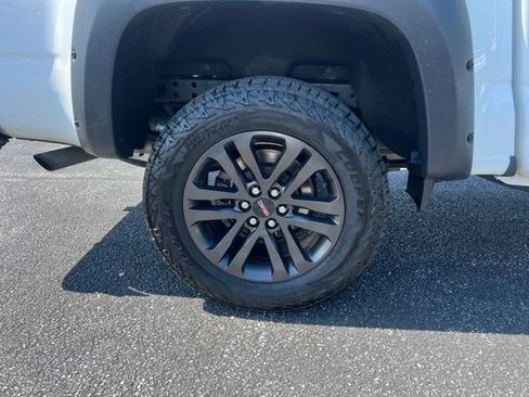 Used 2019 GMC Canyon SLE w/ Elevation Edition RWD image 29