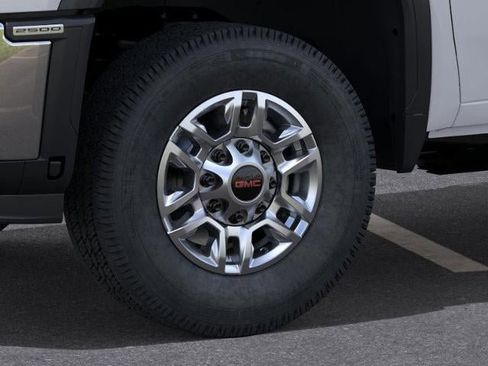 New 2026 GMC Sierra 2500 SLE image 9