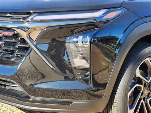 New 2026 Chevrolet Trax RS w/ Driver Confidence Package image 6