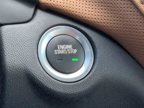 Used 2019 Chevrolet Equinox Premier FWD image 29