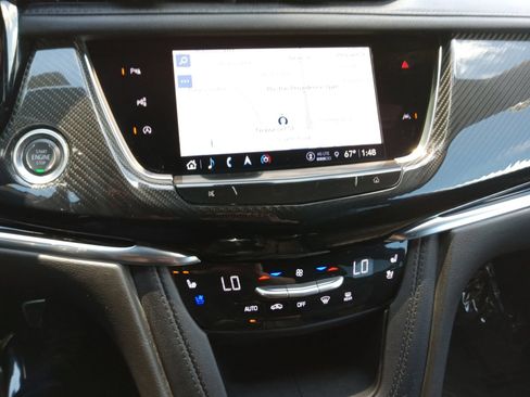 Used 2024 Cadillac XT6 Sport w/ LPO, ONYX Package AWD/4WD image 14