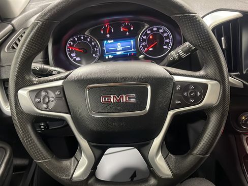 Used 2024 GMC Terrain SLE AWD/4WD image 4