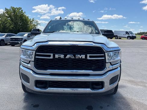 Used 2022 RAM 5500 Tradesman w/ Chrome Appearance Group AWD/4WD image 20