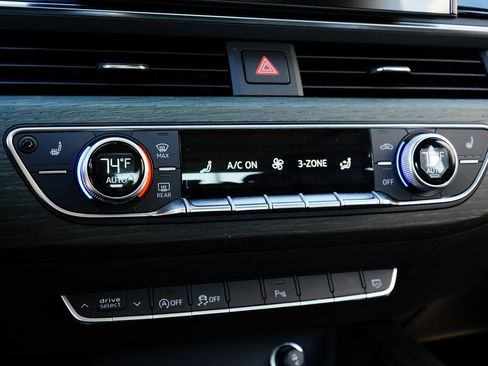 Used 2022 Audi A5 2.0T Premium Plus image 16