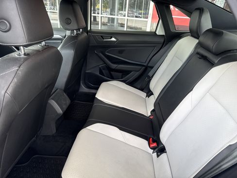 Used 2020 Volkswagen Jetta R-Line FWD image 32