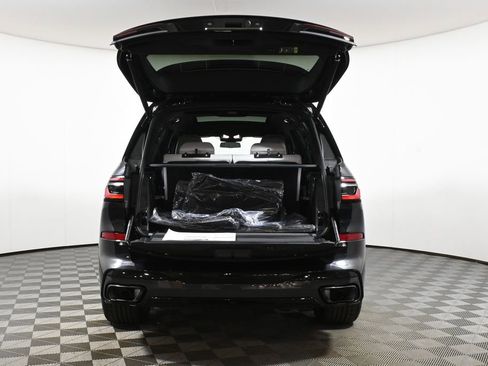 New 2027 BMW X7 xDrive40i w/ M Sport Package AWD/4WD image 39
