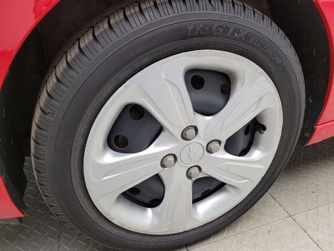 Used 2019 Chevrolet Spark LS image 31