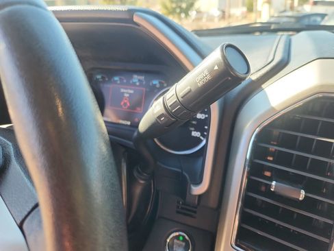 Used 2020 Ford F250 Lariat image 23