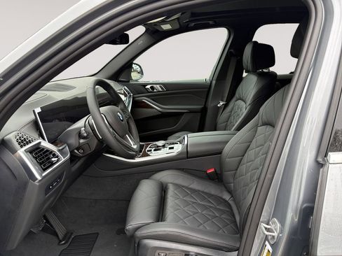 New 2026 BMW X5 xDrive40i AWD/4WD image 9