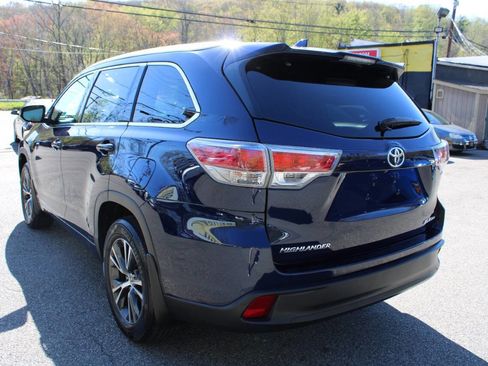 Used 2016 Toyota Highlander XLE AWD/4WD image 10