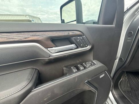 New 2026 GMC Sierra 2500 SLT w/ SLT Premium Package AWD/4WD image 15