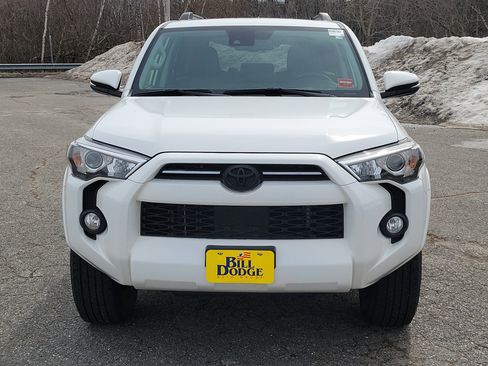 Used 2020 Toyota 4Runner SR5 Premium w/ Moonroof Package image 2