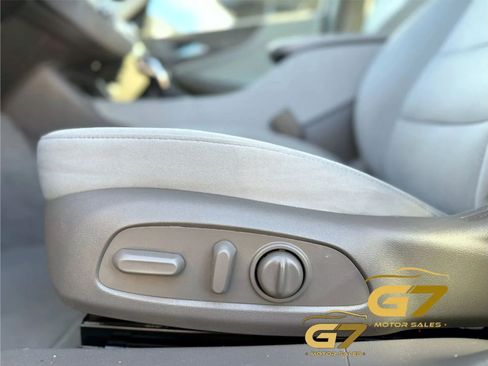 Used 2022 Chevrolet Malibu LT FWD image 22