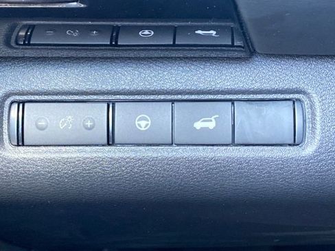 New 2026 Nissan Pathfinder SV image 14