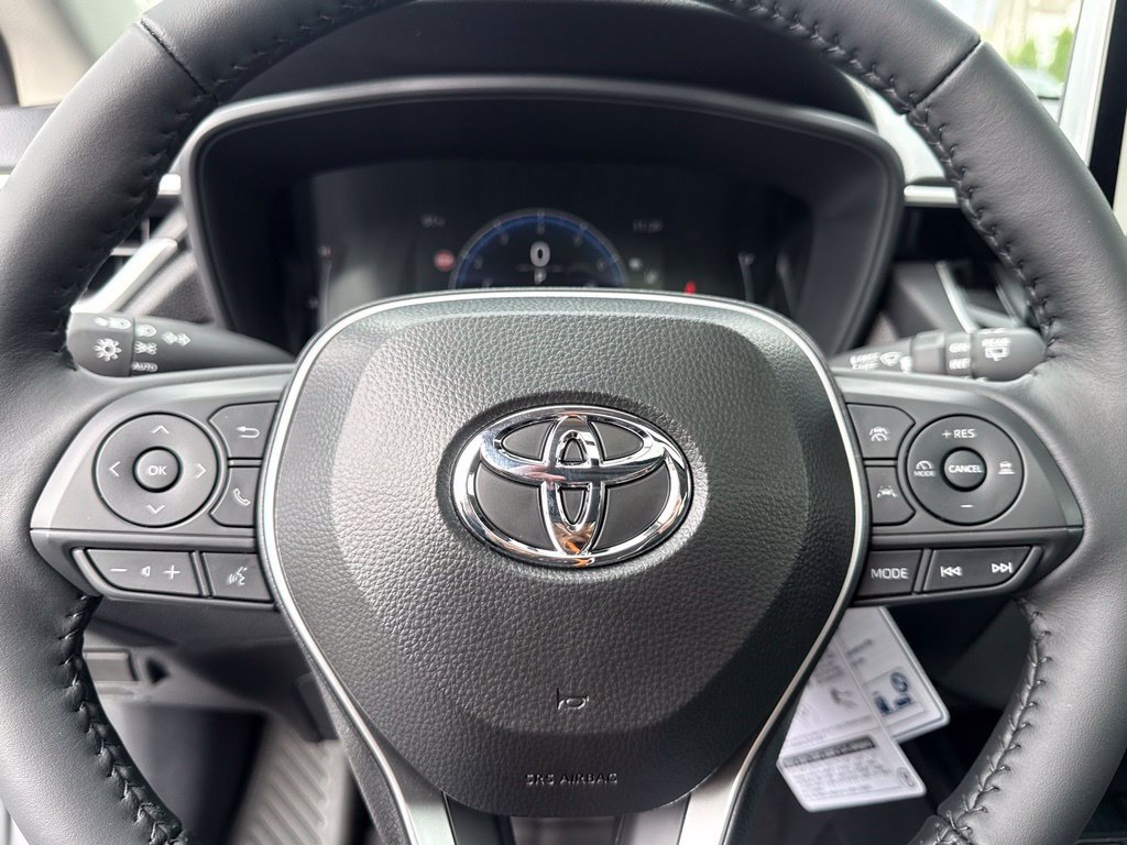 New 2026 Toyota Corolla Cross LE w/ Moonroof Package AWD/4WD image 31