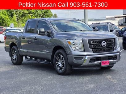 Used 2024 Nissan Titan SV w/ SV Convenience Package