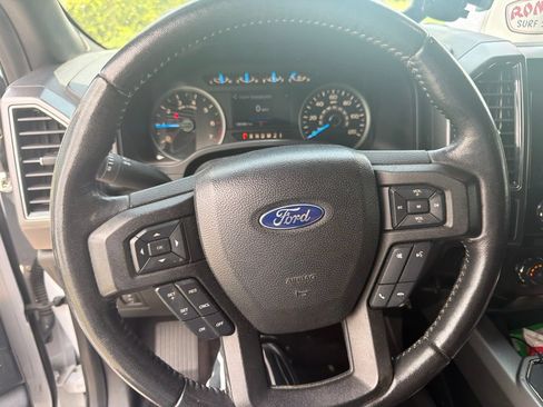 Used 2017 Ford F150 XLT w/ Equipment Group 302A Luxury AWD/4WD image 8