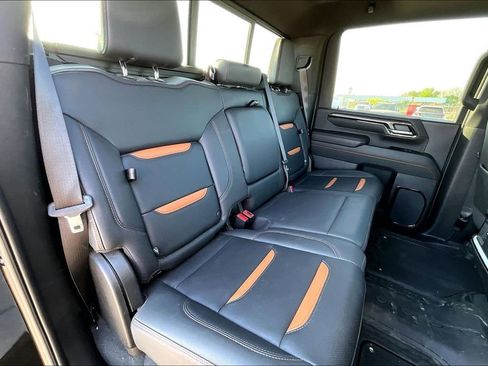 Used 2024 GMC Sierra 2500 AT4 w/ AT4 Premium Plus Package image 36