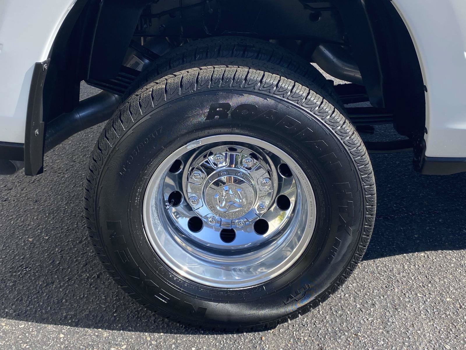 New 2026 RAM 3500 Big Horn AWD/4WD image 8