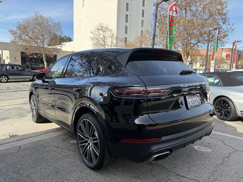 Used 2019 Porsche Cayenne image 11