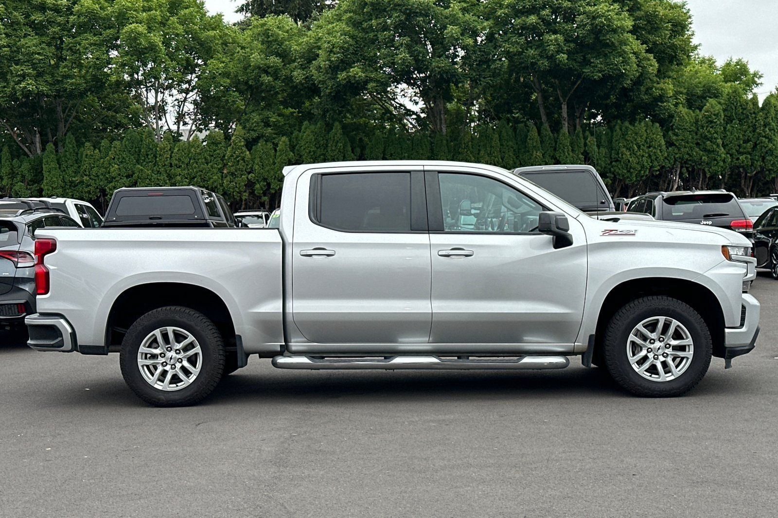 Used 2020 Chevrolet Silverado 1500 RST AWD/4WD image 3