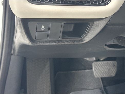 Used 2024 Honda HR-V LX image 10