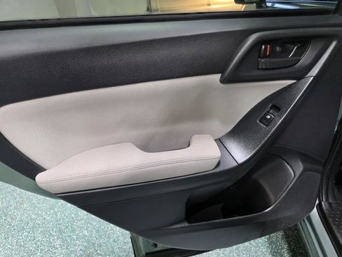 Used 2015 Subaru Forester 2.5i Premium image 20