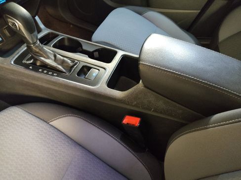 Used 2019 Ford Escape SE image 26