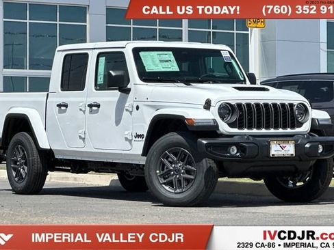 New 2026 Jeep Gladiator Sport AWD/4WD image 1